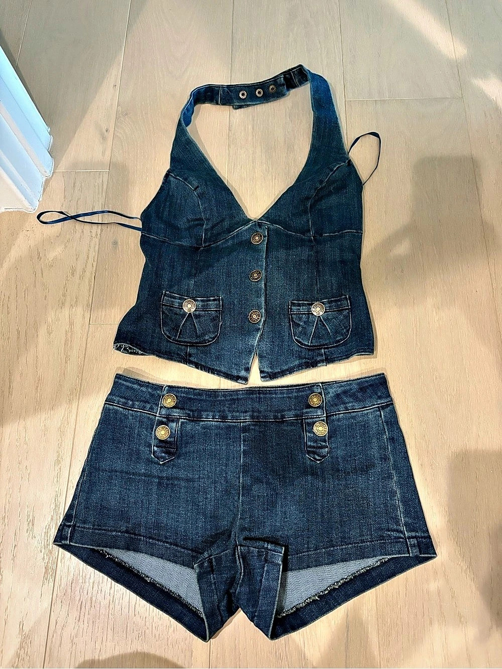 edikted Sashe Denim Halter Top & Shorts Set Blue XS